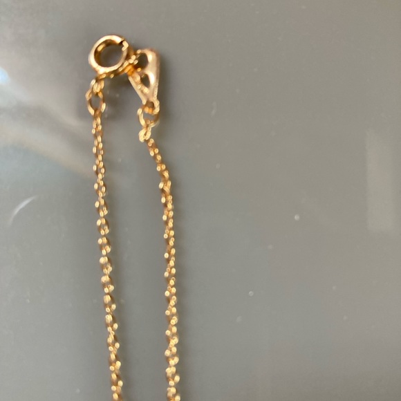 Artistry Heart Necklace - Picture 4 of 5